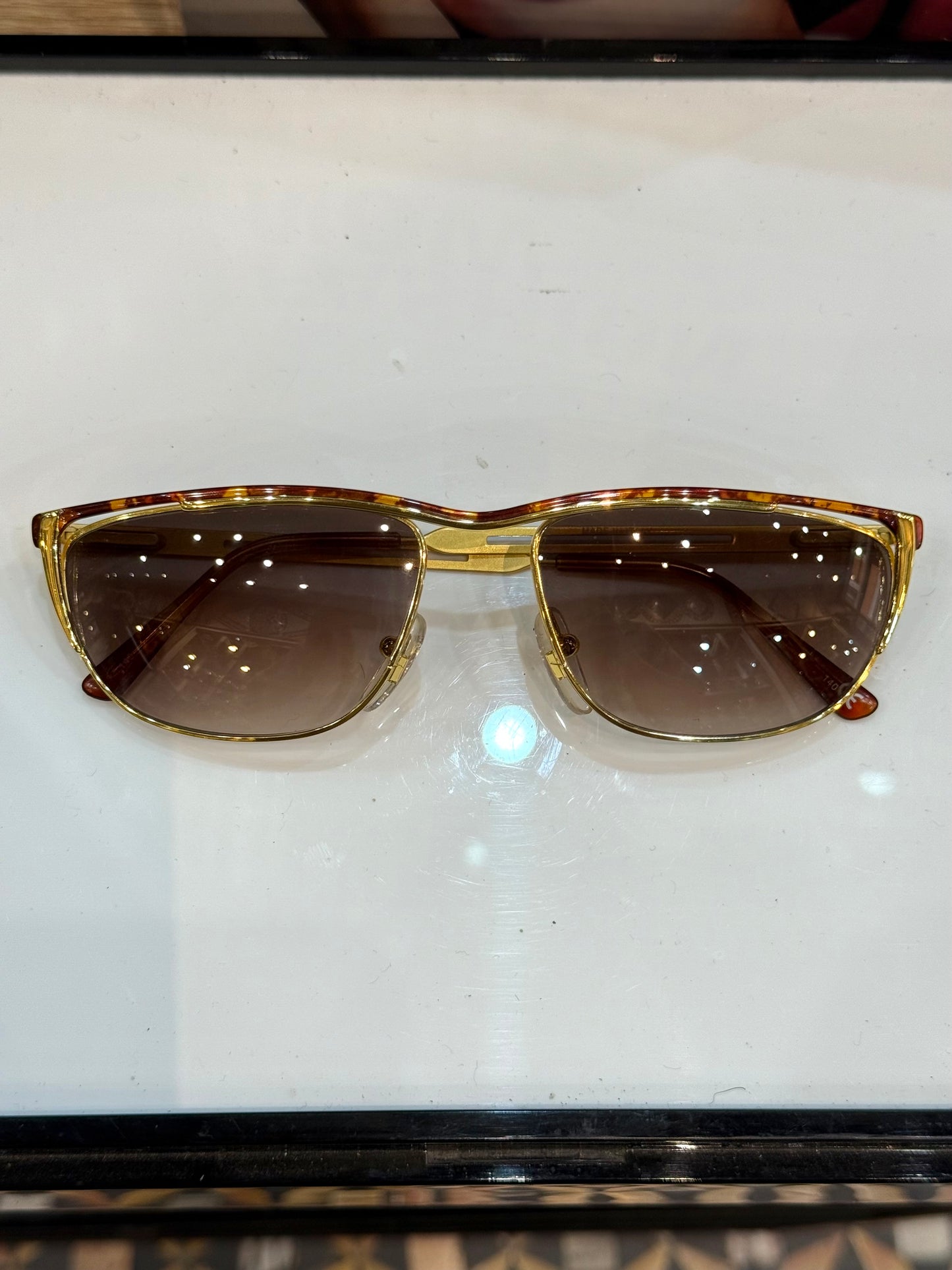 Essence - vintage 90’s - Made in Italy - Metal frame