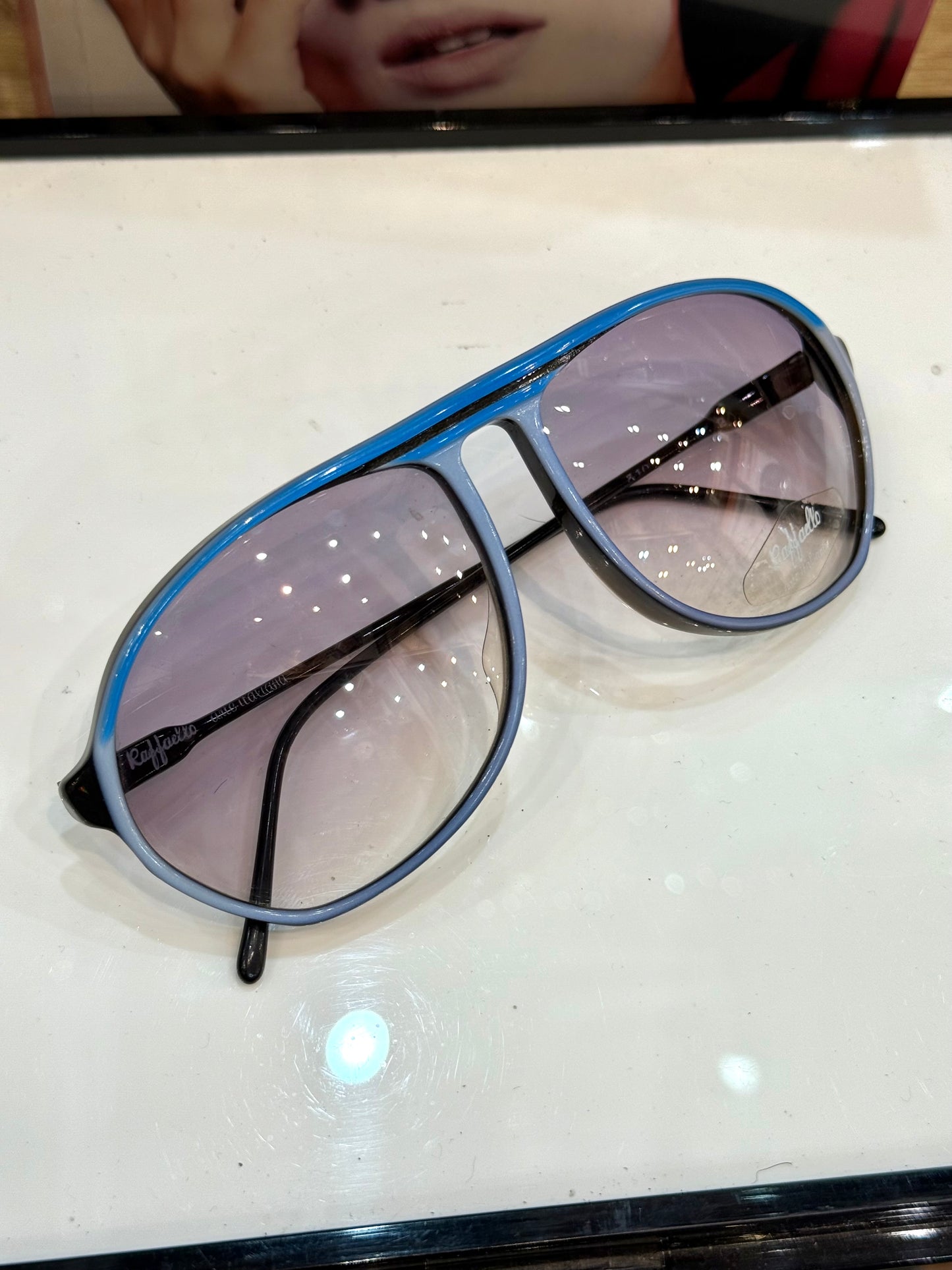 Raffaello - vintage 70’s - Made in Italy