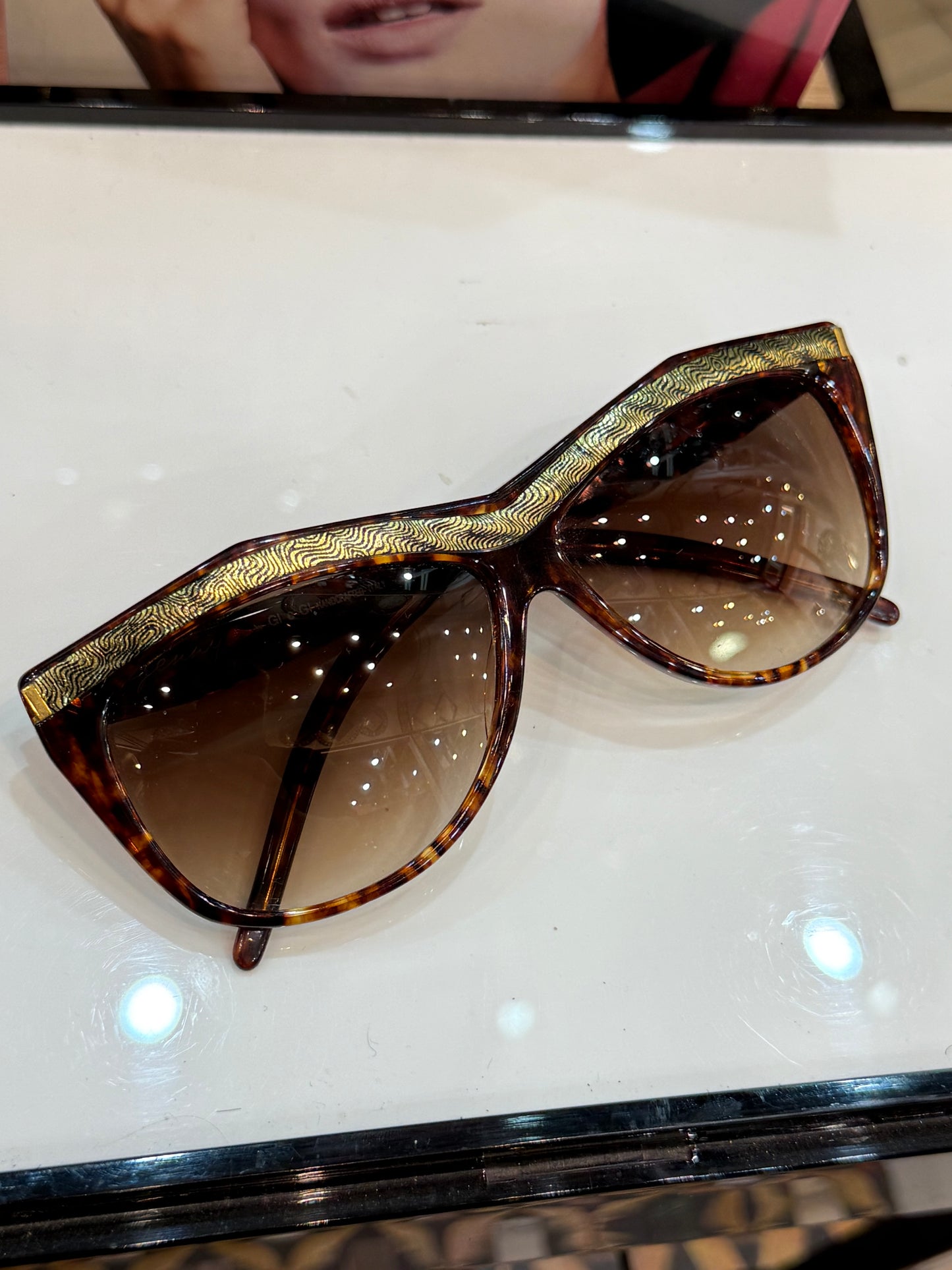 Genny Brown - vintage 80’s - Handcrafted - Made in Italy