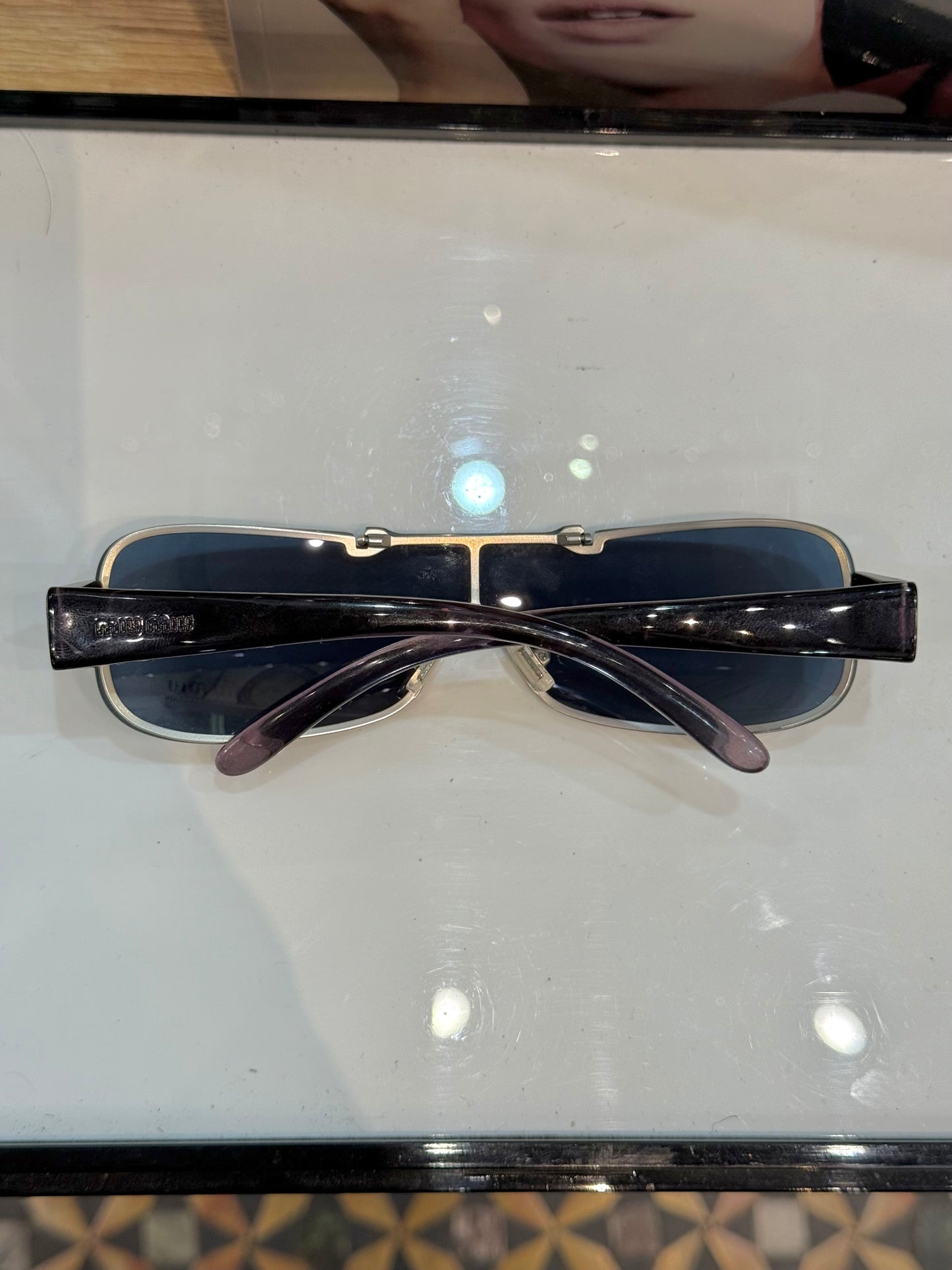 Miu Miu - vintage 2000’s - Made in Italy - clip on off