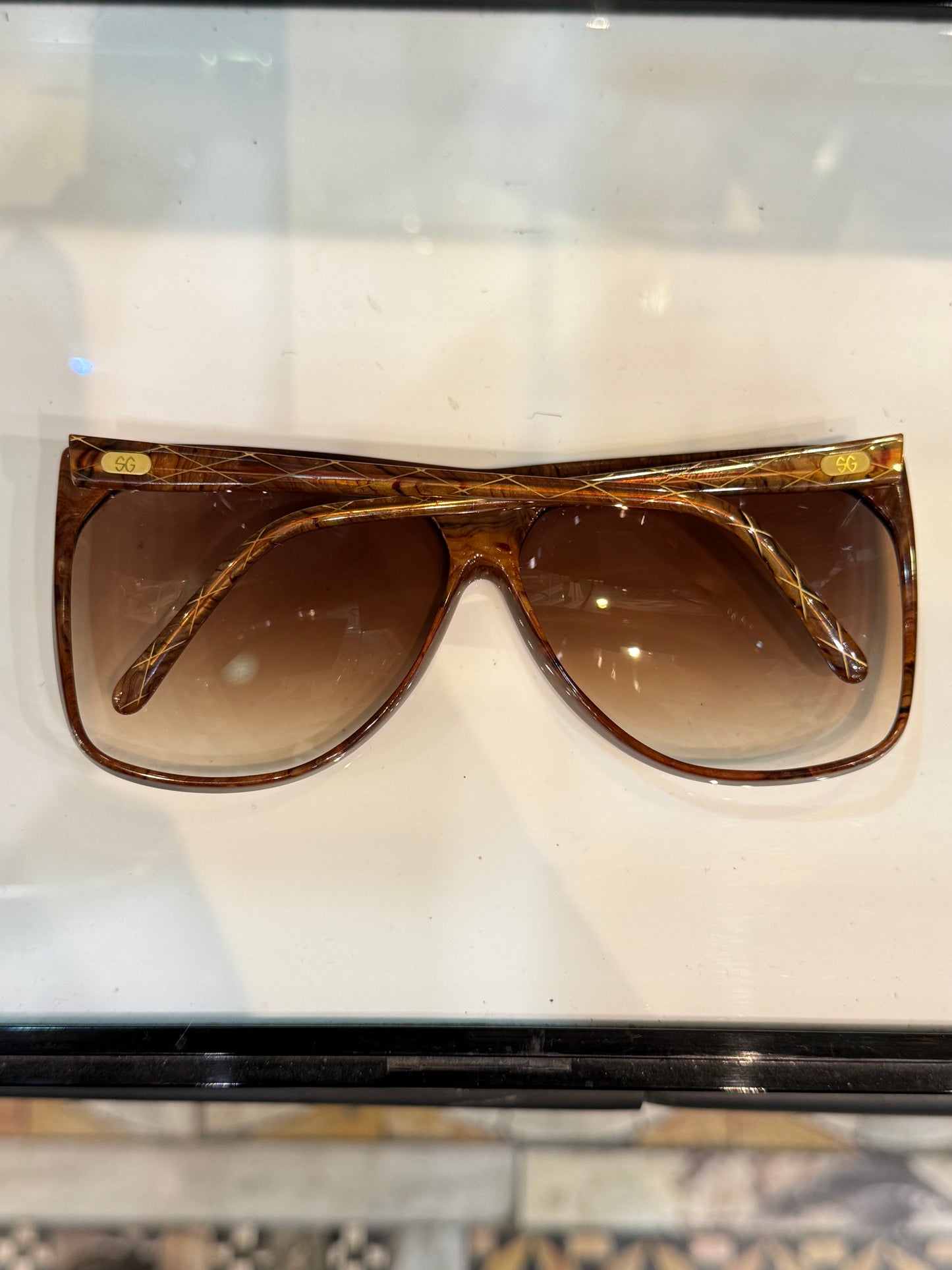 Sandra Gruber - Swarovski 1 - vintage 70’s oversize