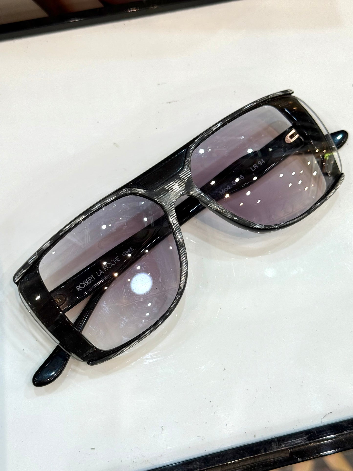 Robert La Roche - vintage 80’s - Made in Vienna
