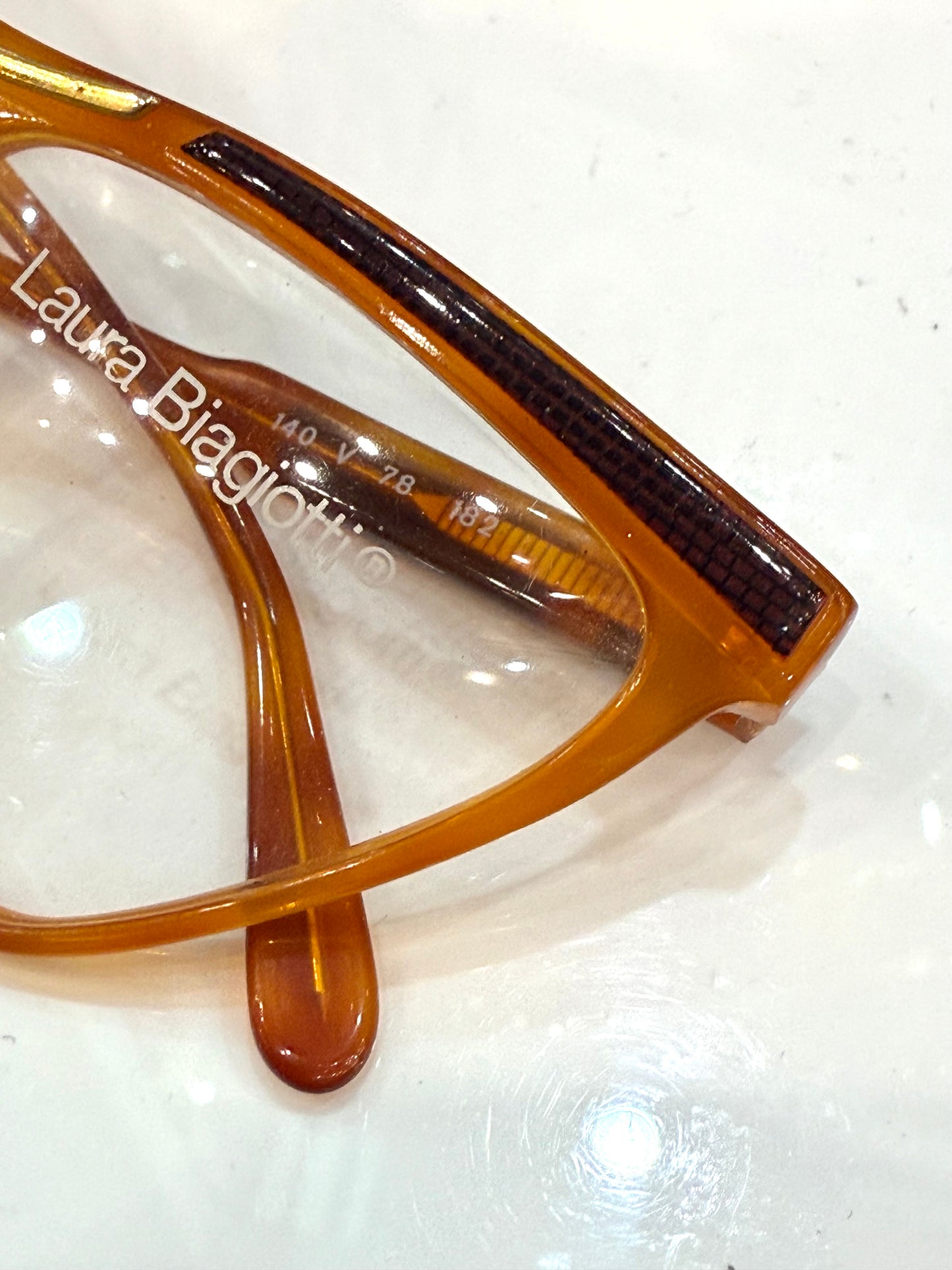Laura Biagiotti - vintage 80’s - frame Made in Italy