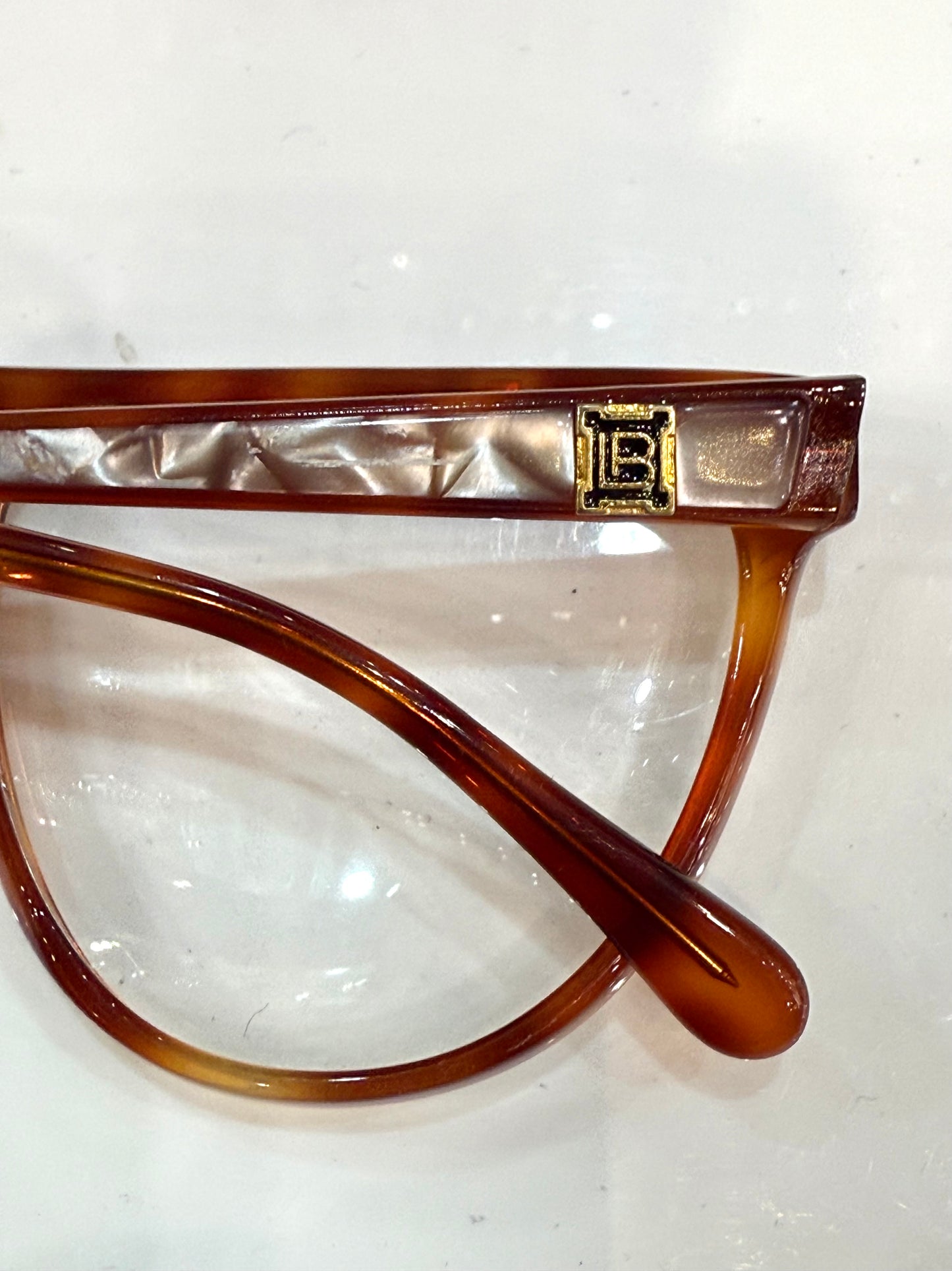 Laura Biagiotti - vintage 80’s - frame Made in Italy