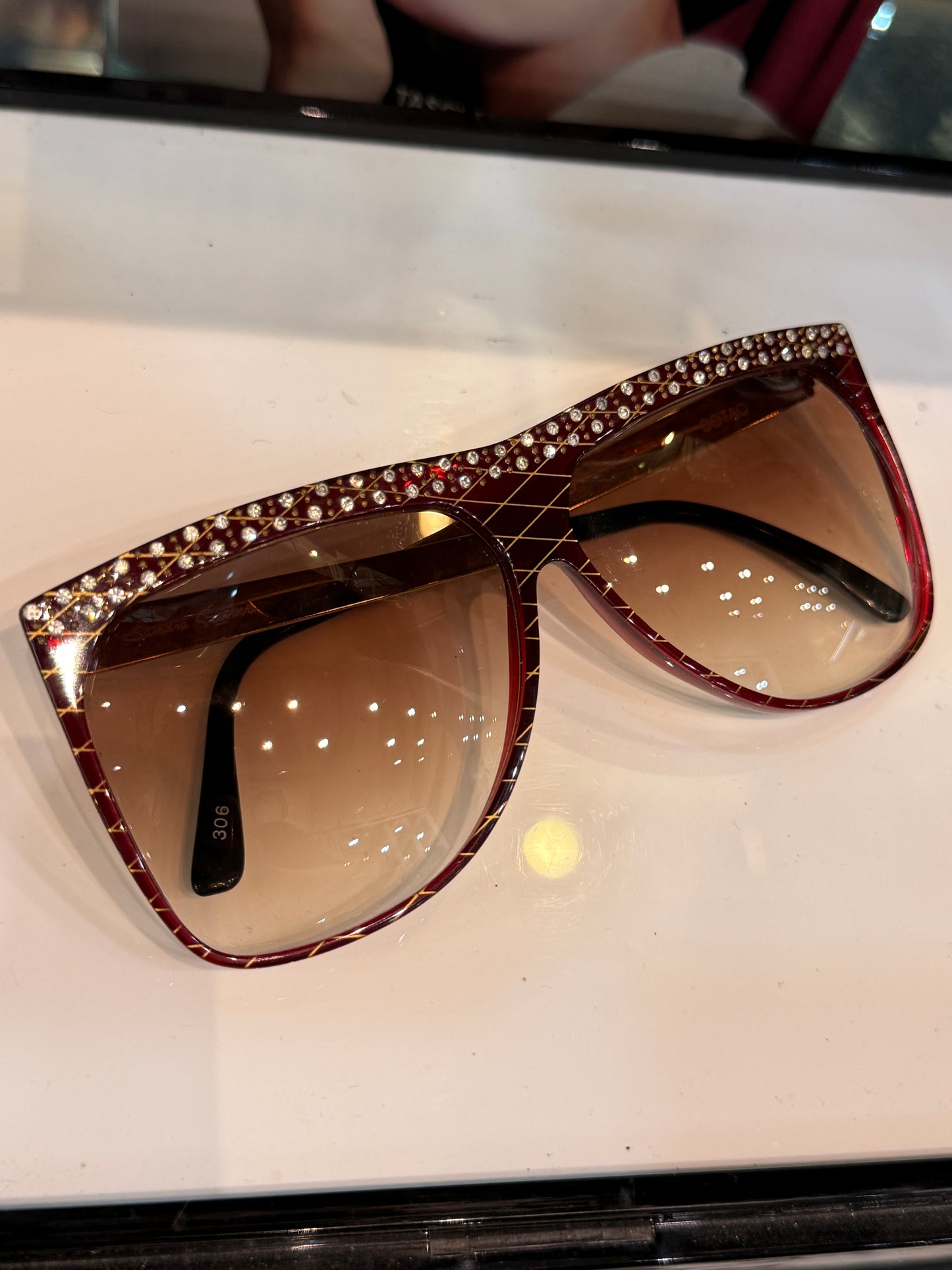 Sandra Gruber - Swarovski 2 - vintage 70’s oversize