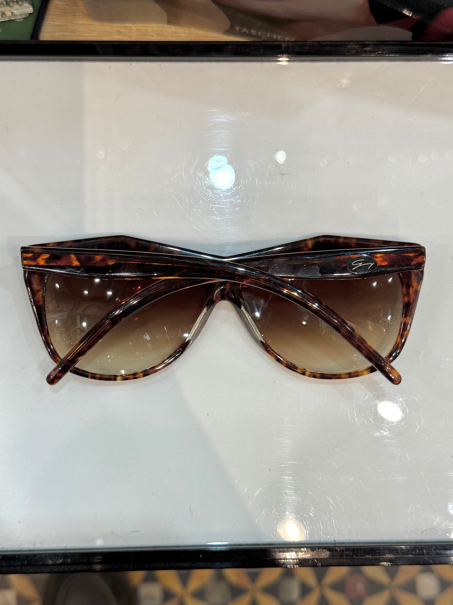 Genny Brown - vintage 80’s - Handcrafted - Made in Italy