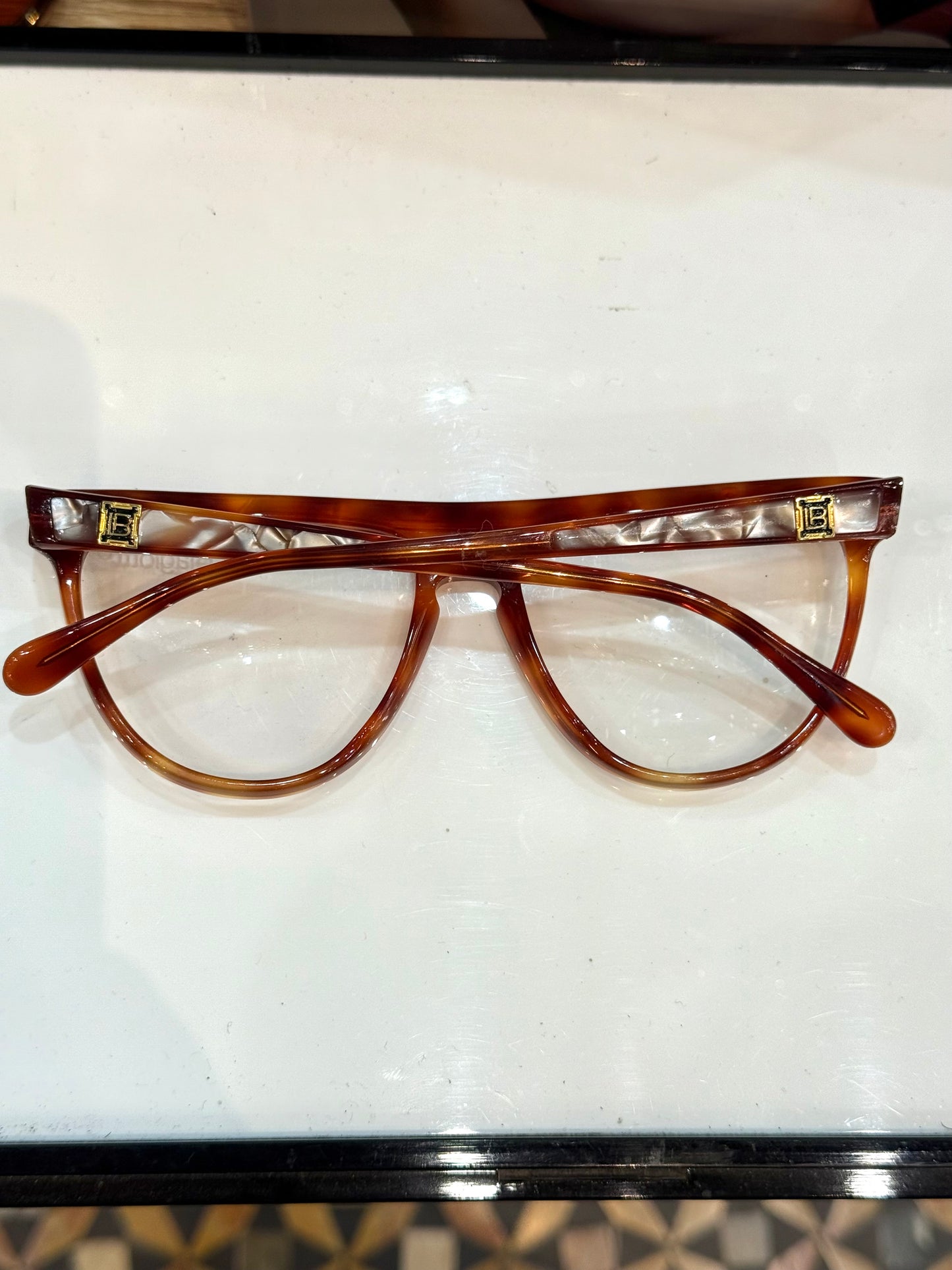 Laura Biagiotti - vintage 80’s - frame Made in Italy